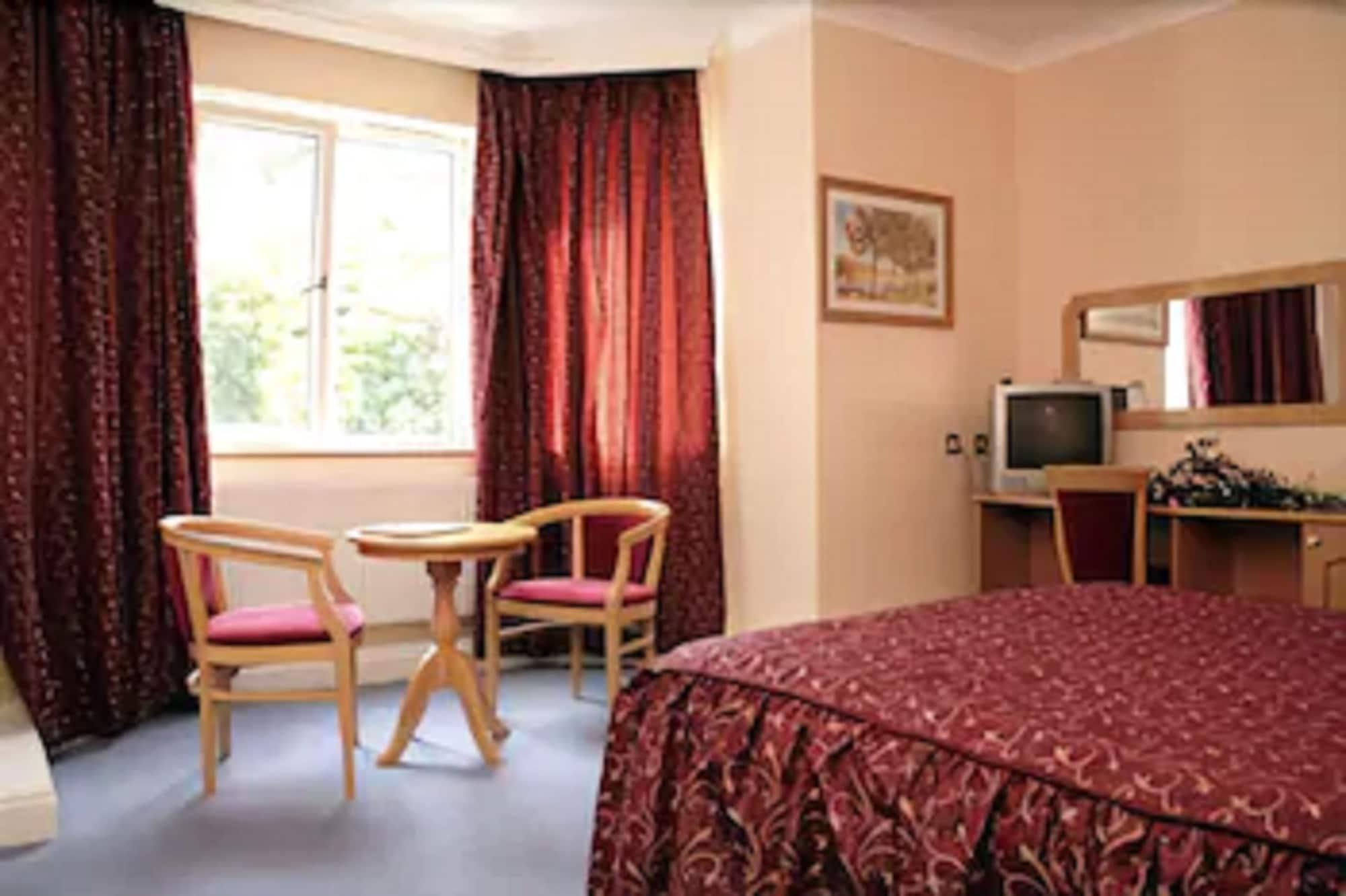 Parkside International Hotel Reading Extérieur photo