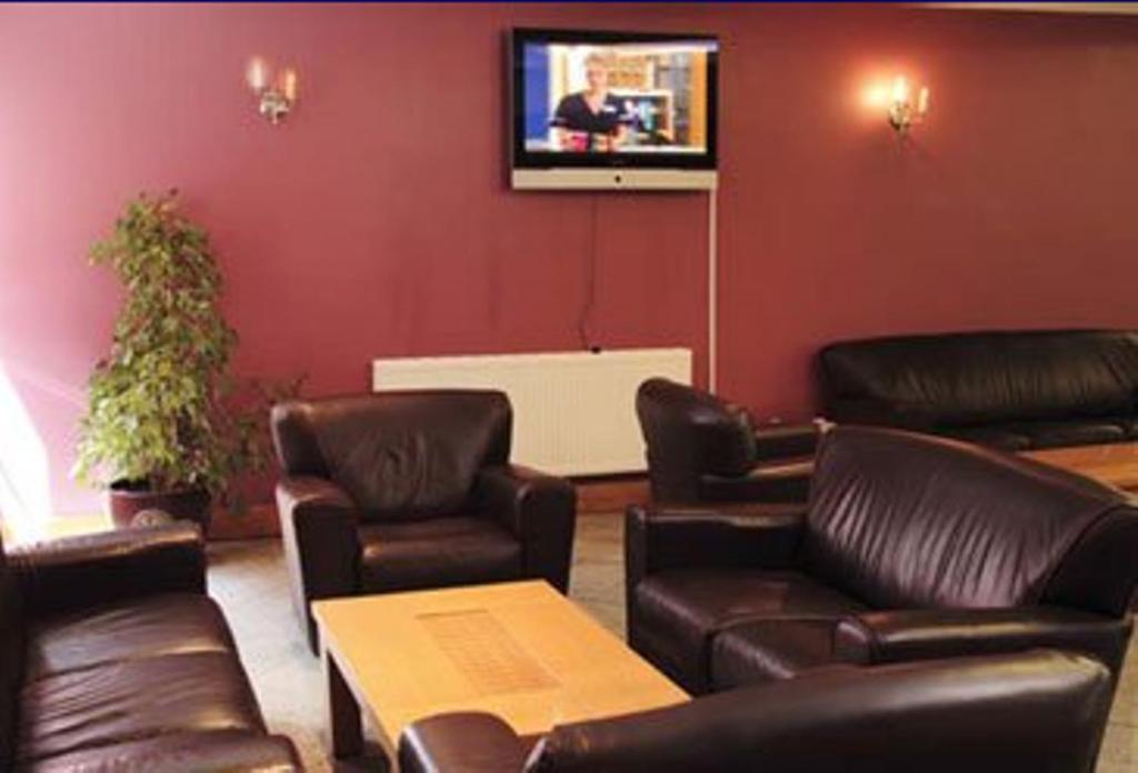 Parkside International Hotel Reading Extérieur photo